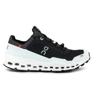 On Cloudultra Sneaker in Black & White - Running Shoes - 9.5